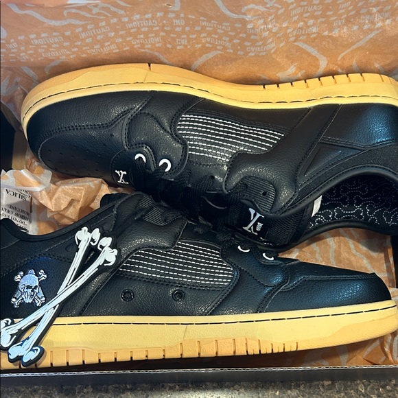 Men's Black Skate-Inspired Sneaker with Gum Sole - Picture 6 of 6